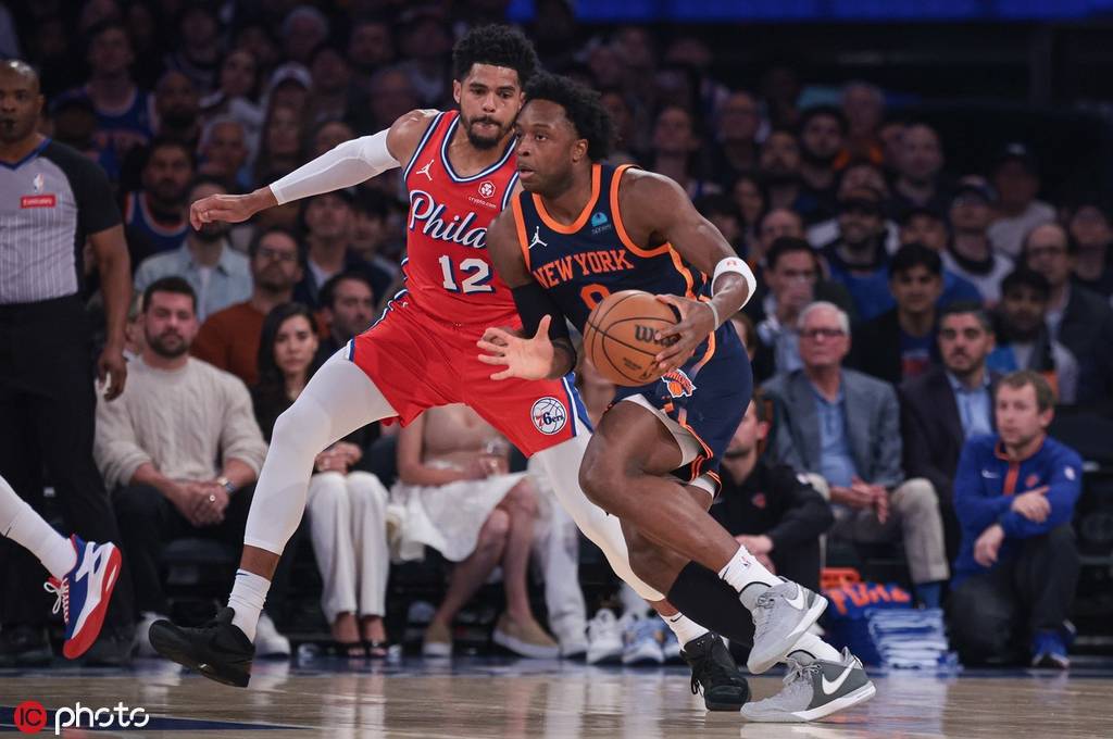  恩比德40分憾负尼克斯遭三杀  