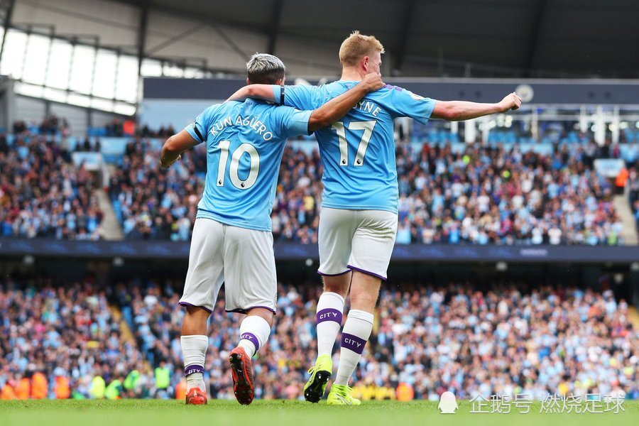  曼城，德布劳内角球直接破门技惊四座  