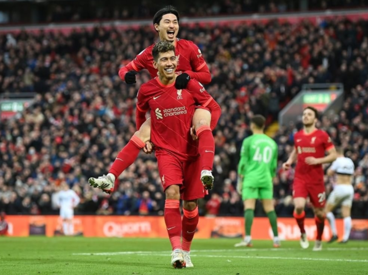  曼联新援费尔南德斯首秀破门，红魔终结连败颓势