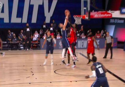  波尔津吉斯高塔封盖独行侠内线压制鹈鹕